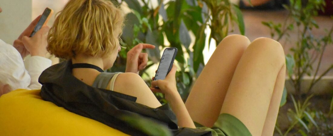 Dermatologista ou Skinfluencer: Como Filtrar Informação de Skincare