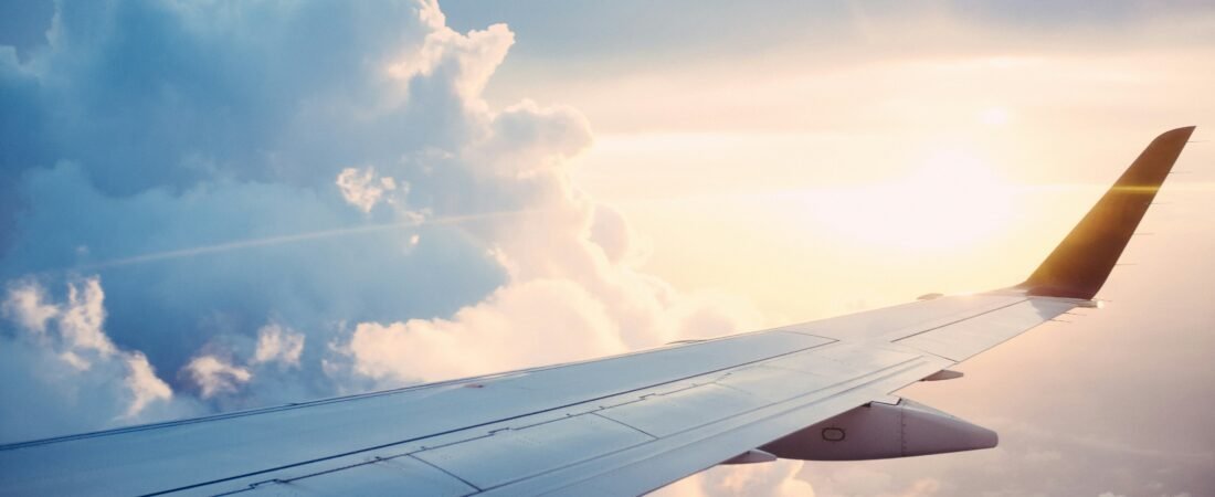 Como Cuidar da Pele em Voos Longos: Guia para Viagens de Avião